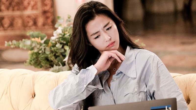 5 Kdrama Mengenai Keluarga Politik Yang Penuh Kepuraan 7 0B1C6A1B CAFD 4301 8C73 7DC91EBF8614