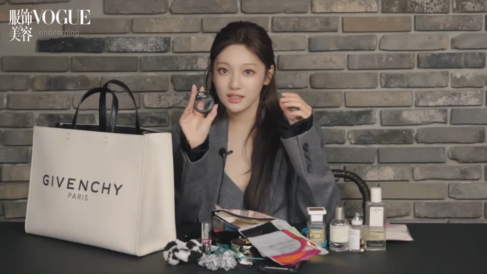 Ningning aespa Dedah Pernah ‘Cacat’ Ketika Dia Masih Kecil 1 1678910143 eng sub ningning x vogue china in the bag 4 1 screenshot
