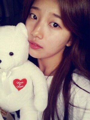 Artis Korea Mendermakan Hadiah Pemberian Peminat 4 26A5C494 DA3C 4CFB A895 748D031748E0