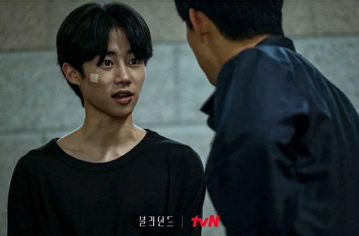 9 Watak Pembunuh Bersiri Dalam Kdrama 2022-2023 Bikin Hati Panas 8 3499E033 9A35 49B8 937D ECE1E8344122