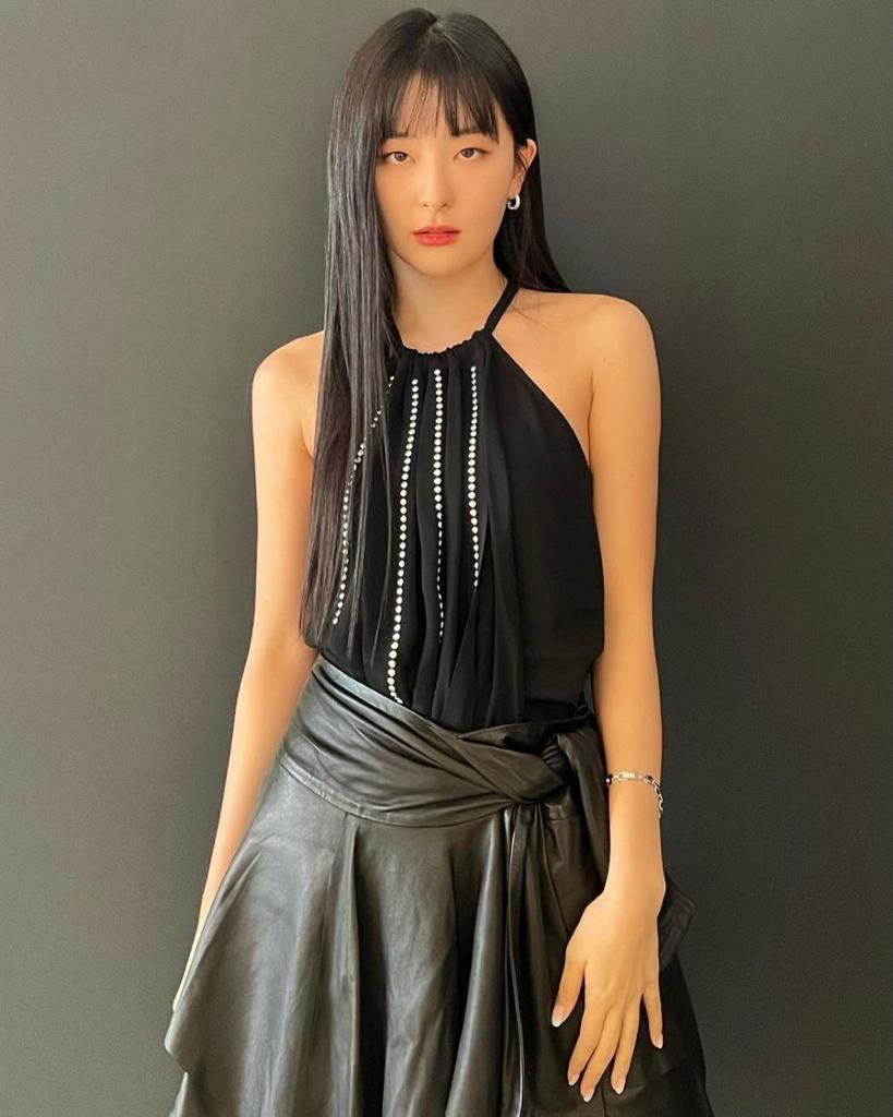 5 Artis Wanita Korea Yang Sangat Menggilai Kang Dong Won 4 243fbf53 2e41 4724 8be3 d7b0deeb492f