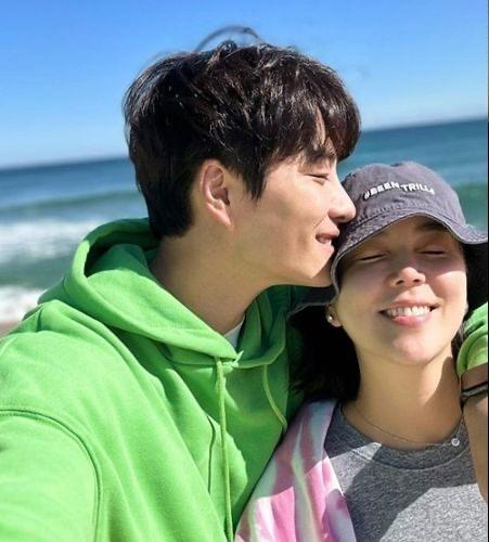 10 Foto Min Woo Hyuk (Dr Roy) dan Isterinya 3 319e6638 53bf 4341 a552 e8d0f58adad1