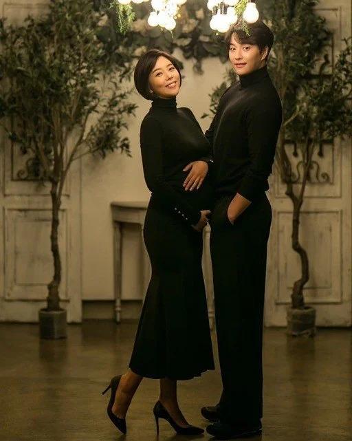 10 Foto Min Woo Hyuk (Dr Roy) dan Isterinya 6 7ac0f805 4daa 4f8f a4e1 f41366099058