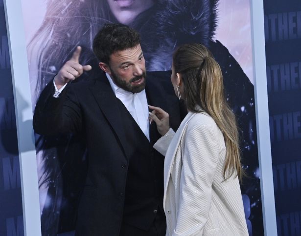 Ben Affleck hidup tertekan dengan Jennifer Lopez? 1 IMG 7026 1