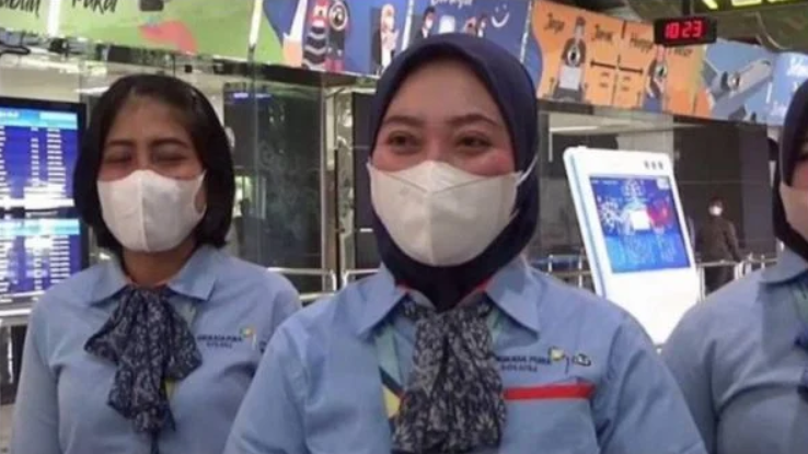 Seorang Wanita Temui Duit Sebanyak RM10 Juta Di Lapangan Terbang, Sekali Ini Yang Dilakukan Oleh Beliau 2 Screenshot 2023 05 20 181921