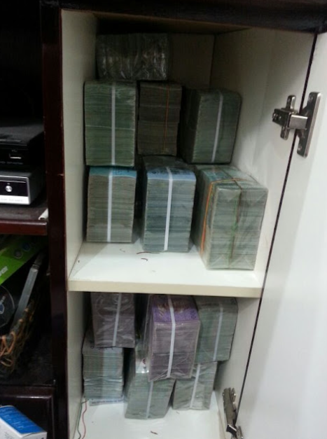 Pekerja Pemindahan Barang Jumpa RM150 Ribu Dalam Kabinet, Sekali Ini Yang Dilakukan Oleh Beliau 1 Screenshot 2023 05 23 095905