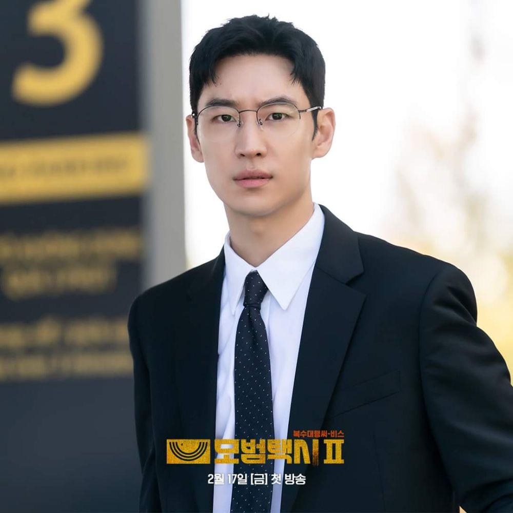 11 Pelakon Ahjussi Korea 2023 Yang Menawan Hati 7 aa71038d 2dff 4f34 a8b1 36eaf6d42854