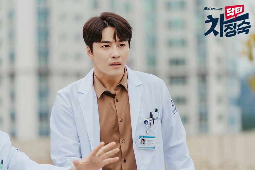 10 Cara Roy Kim Memenangi Hati Doctor Cha 5 Doctor Cha