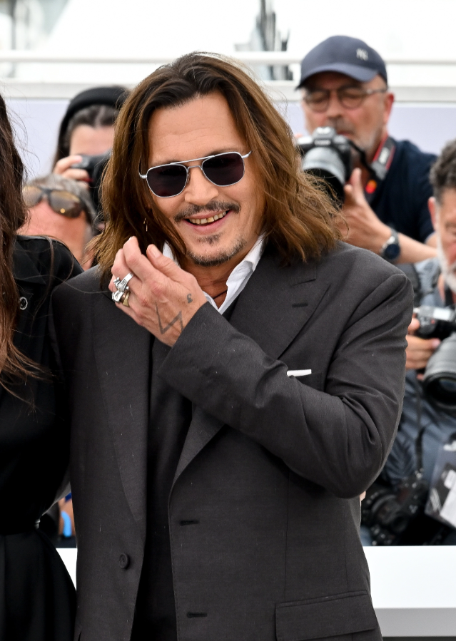 Hancur 'Mood' Peminat Johny Depp Apabila Lihat Gigi Nya, Warna Gigi Nya Buat Ramai Pening 4 daebaking.co johny4