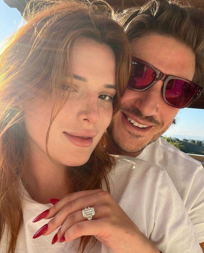 9 Artis Hollywood Yang Bertunang Pada Tahun 2023 9 Bella thorne