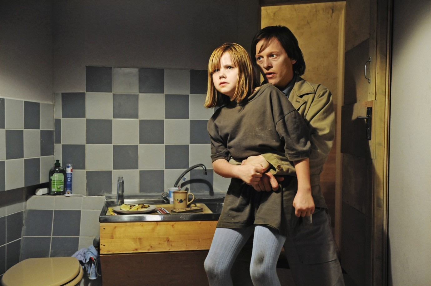 “3096 Days” Filem Mengisahkan Gadis 10 Tahun Diculik Dikurung Selama 8 Tahun 6 IMG 8849