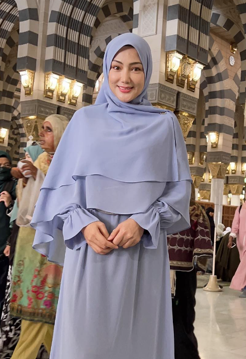 Erra Fazira 'Belanja' Lagu Jendela Hati, Tarik Perhatian Ramai 1 Screenshot 2023 06 03 212512