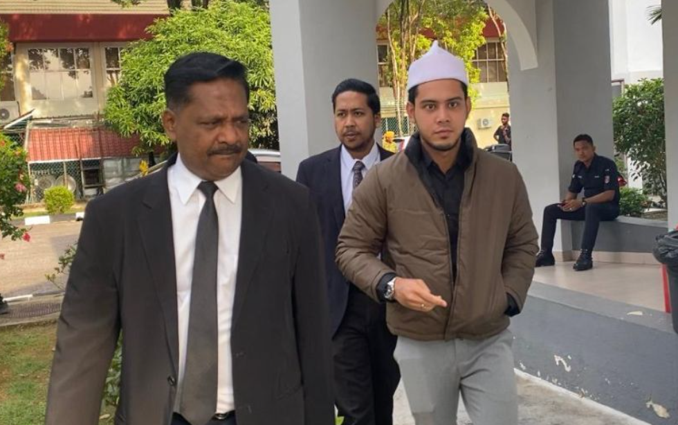 Hafidz Roshdi Hadir Bagi Sebutan Kes Mencederakan Shuhada, Sekali Netizen Perasan Sesuatu Pada Beliau 1 Screenshot 2023 06 09 205505