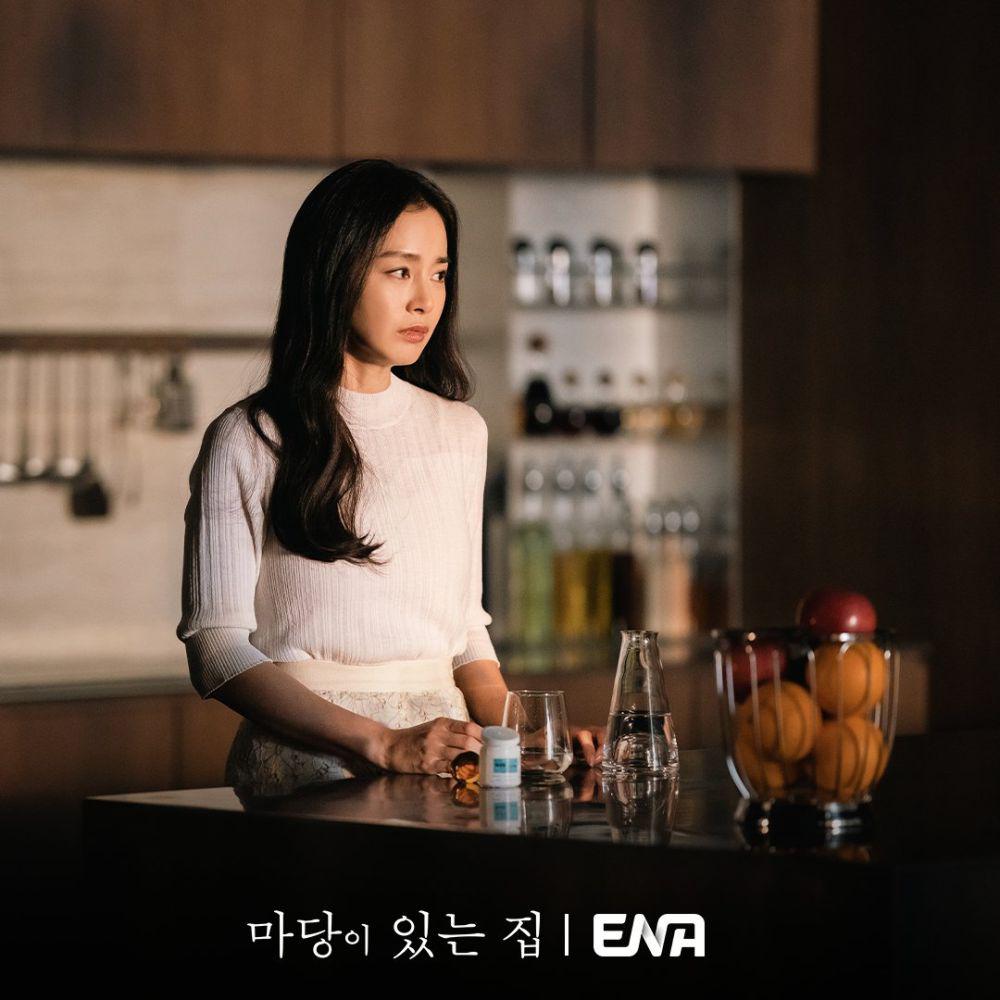6 fakta Kdrama “Lies Hidden in My Garden”, bakal tayang 19 Jun 5 a14262b6 4fb3 499b 897f aedb644d1473
