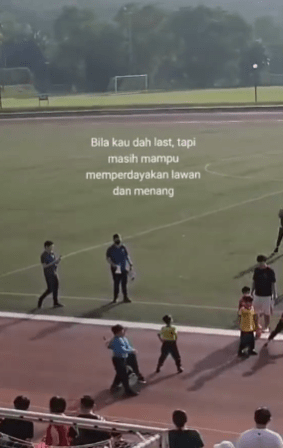 "Senang2 Dia Gulakan Pihak Lawan"-Taktik Adik Tipu Pihak Lawan Di Hari Sukan Hiburkan Netizen 1 adik2