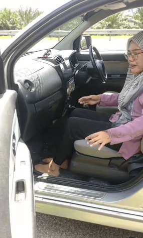 Besi Lori Terpelanting Terkena Cermin Kereta, Isteri Di Dlm Sdg Hamil Raih Simpati Netizen 1 lori