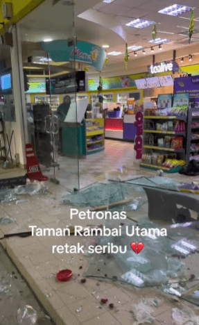 Rekod Dua Kali Dilanggar, Petronas Taman Rambai Utama Disuruh Mandi Bunga Oleh Netizen 1 petronas