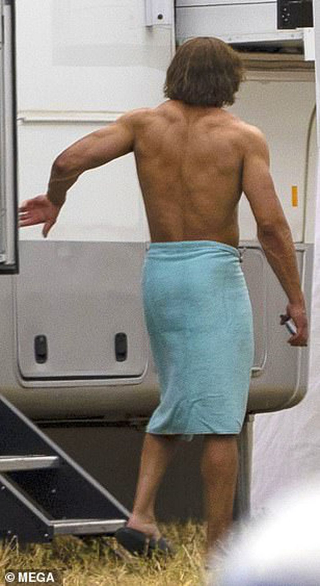 Betul ke ini Zac Efron? Otot serupa “The Hulk” 9 IMG 4093