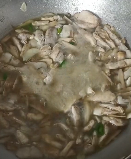 Akibat Makan Cendawan Yang Dipetik Di Tepi Rumah, Anak Beranak Dikejarkan Ke Hospital 1 Screenshot 2023 07 14 085942