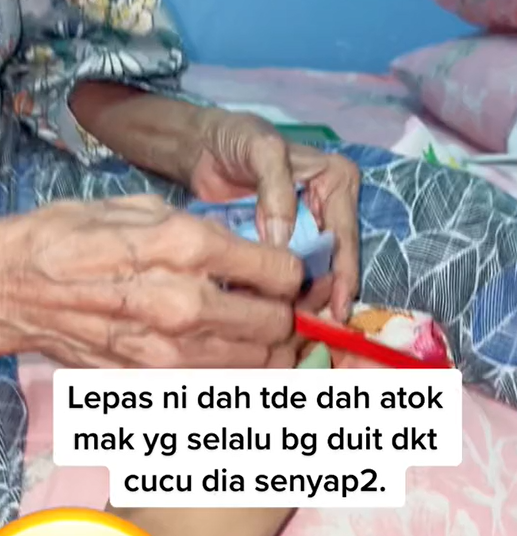 Reaksi Nenek Beri Duit Belanja Pada Cucu Dalam Senyap, Buat Ramai Yang Sebak 1 Screenshot 2023 07 28 145435