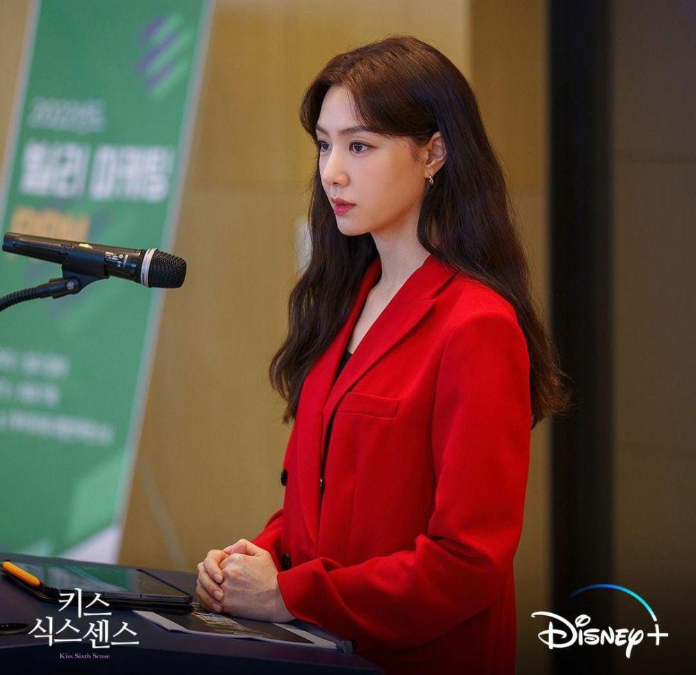 9 Watak Kdrama Yang Mampu Melihat Masa Lalu dan Masa Depan Dengan Sentuhan 5 436d602c f230 4ed0 a429 a8b80b92c1a9