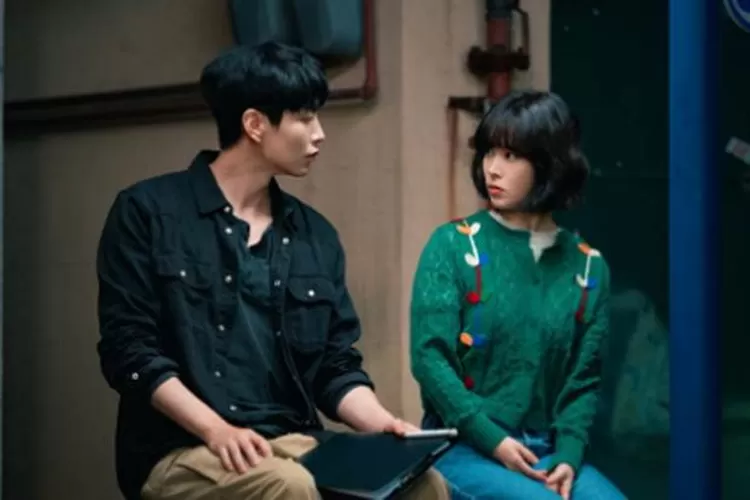 Behind Your Touch, Genre Fantasi Komedi Thriller, Kuasa Psikometrik dengan Menyentuh Pungggung 3 IMG 0485