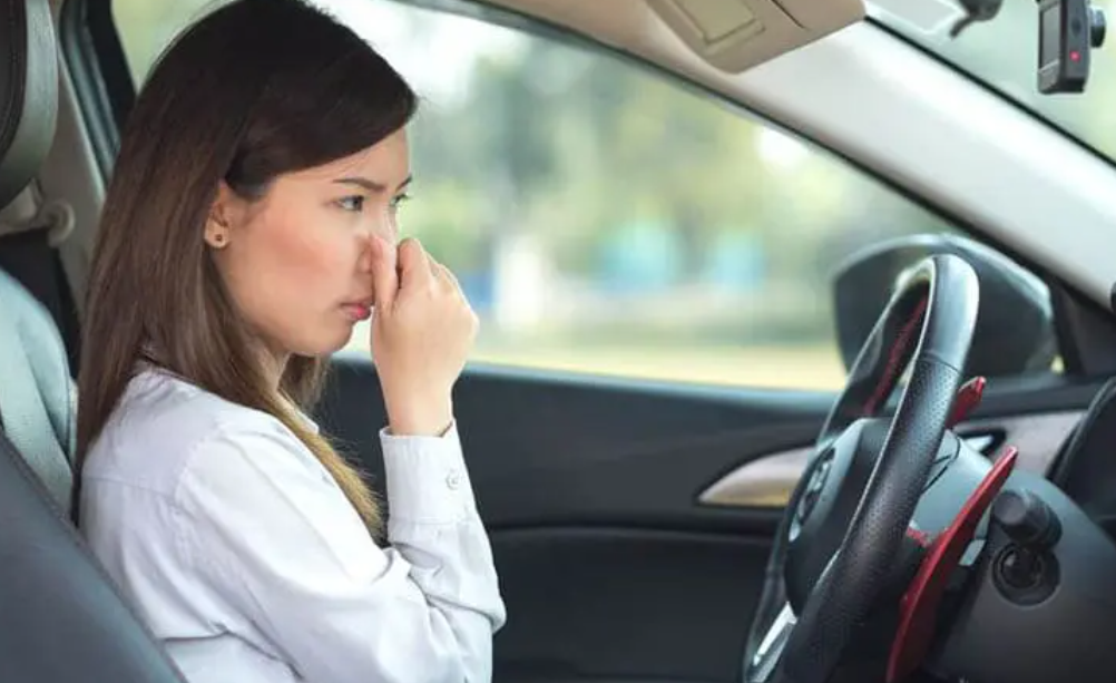 Ini Cara Mudah Hilangkan Bau Busuk Dalam Kereta Anda, Hanya Guna 4 Bahan Je 1 Screenshot 2023 08 23 135747
