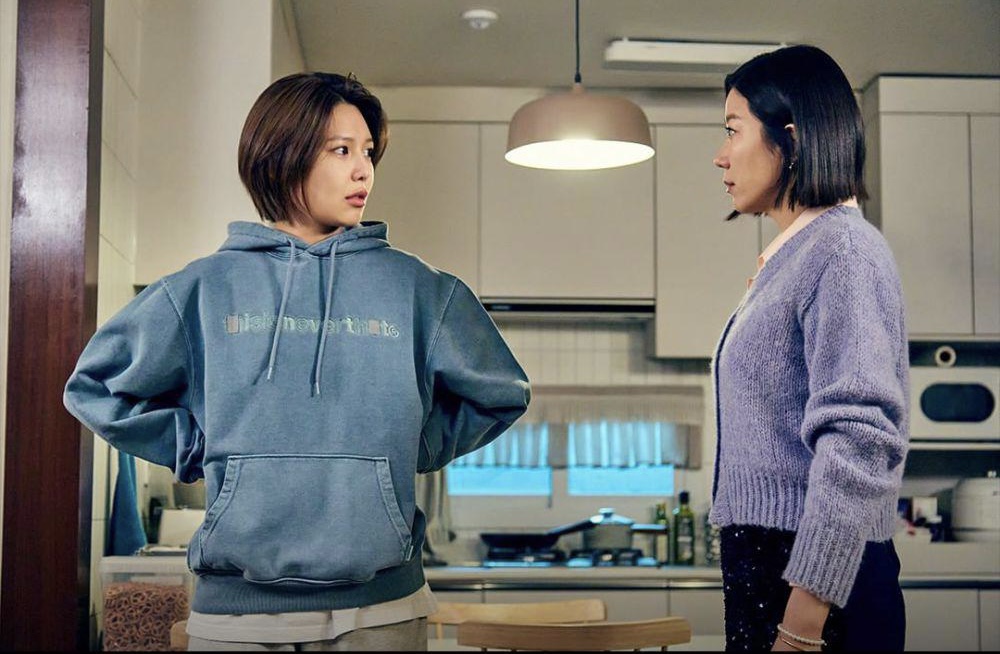 Kdrama Not Others, 7 Cara Dua Beranak Ini Selesaikan Konflik 5 d82e7f71 d05b 4a76 b739 ce1c322d234e