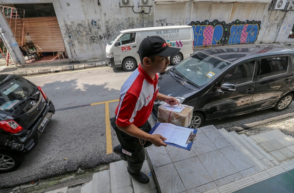 Lelaki Tak Sangka, Pemilik Rumah Sediakan Sampul Berisi Duit Sebagai Upah Hantar Barang 1 Screenshot 2023 09 03 172956