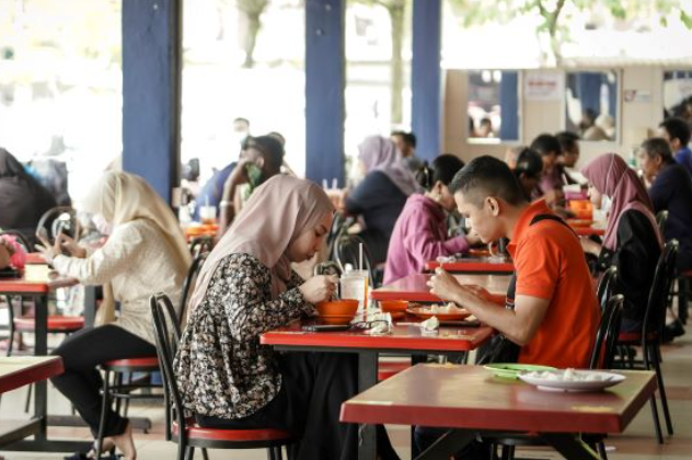 Pernah Belanja Pelanggan Lain Makan, Lepas Seminggu Lelaki Ini Diminta Belanja Lagi Oleh Pelanggan Yang Sama 1 Screenshot 2023 09 03 204317