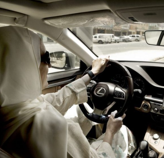 Lelaki Tiba-Tiba Berjalan Ke Arah Kereta Dan Cuba Buka Pintu, Lihat Apa Tindakan Wanita Ini 1 Screenshot 2023 09 07 215844