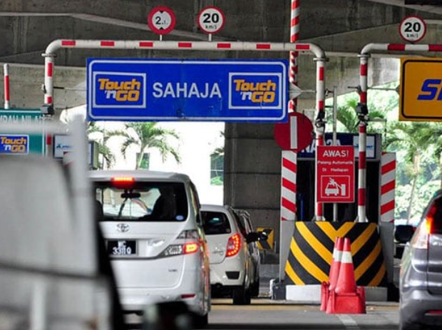Selamba 'Cilok' Depan Lori Di Laluan Tol, Sekali Tindakan Pemandu Lori Ini Tarik Perhatian Ramai 1 Screenshot 2023 09 10 175412
