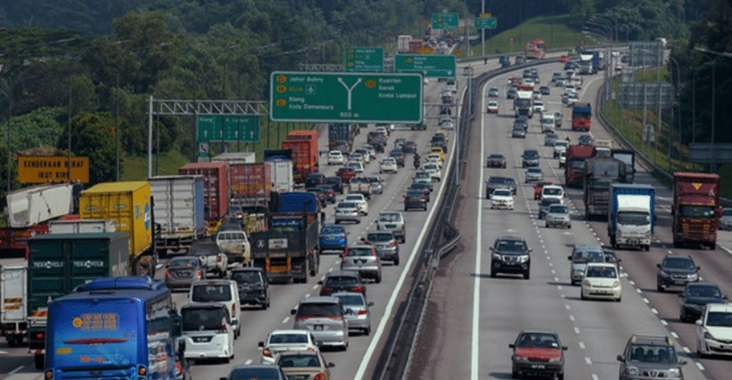 "Tak Padan Kecik" -Gigih Nak 'Selit' Depan Lori, Sekali Tindakan Pemandu Ini Tarik Perhatian Ramai 1 Screenshot 2023 09 30 195647