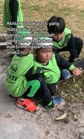 Gelagat Budak-Budak Pasti Bantu Anak Istimewa Bermain Buat Ramai Yang Sebak 1 anakistimewa1