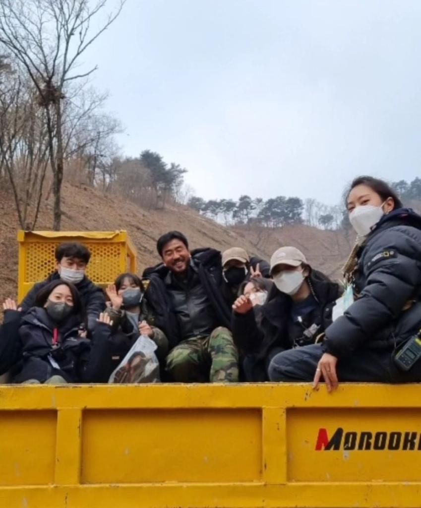 12 Gambar Ryu Seung Ryong Di Sebalik Tabir Moving 12 e25dae00 76f3 4c71 9191 afbbbf1cf49c
