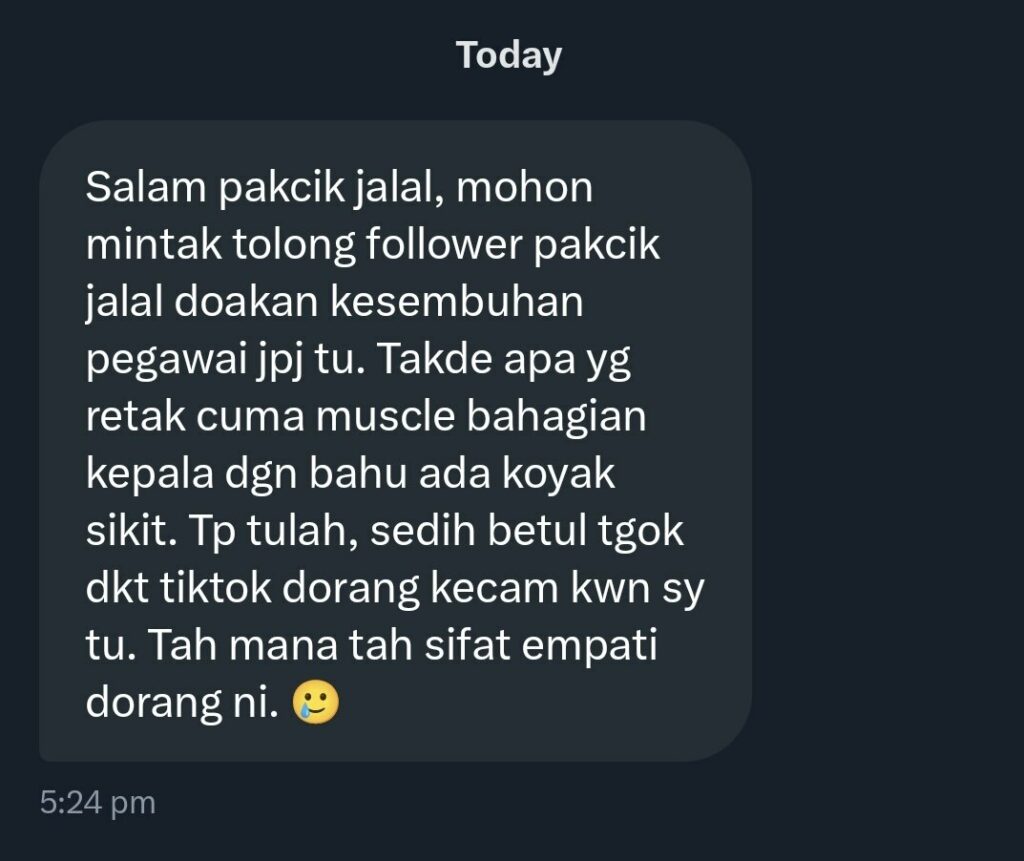 Kerana Lari Daripada JPJ, Penunggang Motor Ini Sanggup Melanggar Pegawai JPJ Sehingga Terjatuh 1 jpj 1