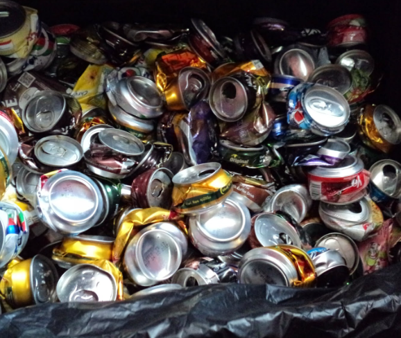 Cari Tin Aluminium Untuk Sara Hidup, Reaksi Makcik Ini Selalu Tersenyum Pula Tarik Perhatian Ramai 1 Screenshot 2023 10 09 093415