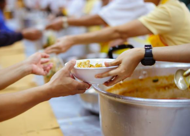 Minta Sedekahkan Makanan Tapi 'Demand', Reaksi Pakcik Ini Tarik Perhatian Ramai 1 Screenshot 2023 10 25 095606