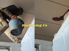 “Tengok Sikit Takpe Kan..”- Terakam ‘Entiti’ Semasa Tengah Membuang Di Tandas Buat Ramai Terkejut