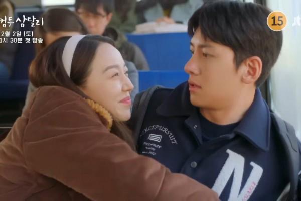 Welcome To Samdalri, 9 Fakta Menarik Watak Ji Chang Wook dan Shin Hye Sun 4 8185af03 b578 45eb 936b 801c0f791135