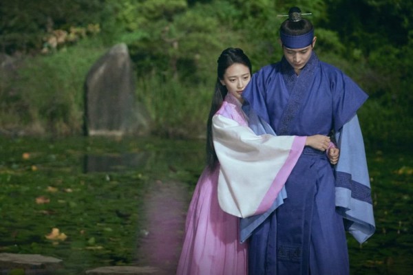 Moon In The Day: 4 Sebab Korang Mesti Layan Drama Yang Diadaptasi Webtoon Ini 6 IMG 2682 1