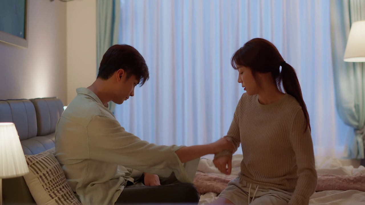 Tangan Sung Hoon dalam Adegan Ranjang 'Perfect Marriage Revenge' Mencetuskan Spekulasi 4 IMG 3098