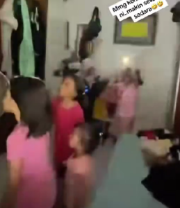 "Makin Sesat Dah Ni.."- Tular Ajar Anak Buah 'Clubbing', Raih Perhatian Warganet 1 Screenshot 2023 11 02 113602
