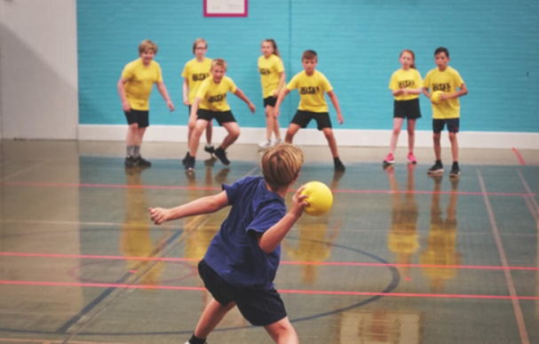 Penonton Terkejut Lihat Cara Pemain 'Dodgeball' Elak Bola, Reaksinya Buat Ramai Yang Kagum 1 Screenshot 2023 11 07 100223
