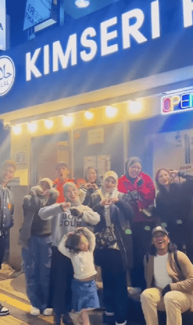 Influencer Ini Berhenti Menjadi Cikgu Dan Membuka Restoran Di Korea, Ramai Yang Kagum Dgn Pencapaian Kim Seri 1 cikgu2