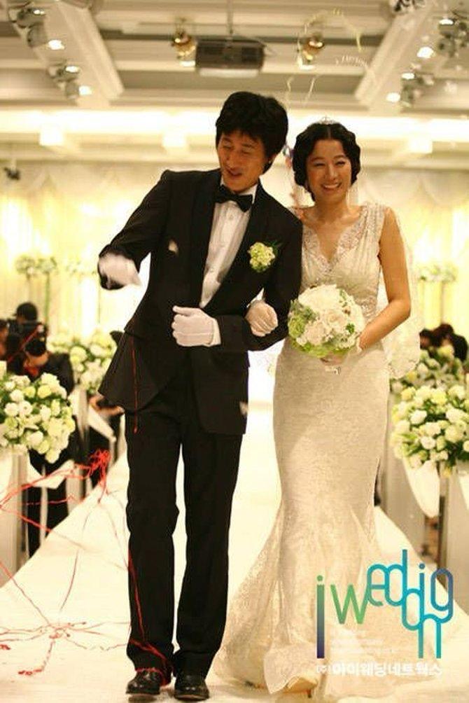 Suri Hati Lee Sun Kyun, Merupakan Bekas Miss Korea dan Salah Seorang Pelakon Paling Kaya di Korea 3 0cc51bc0 98fb 4fb0 864f 644959c6fb8e