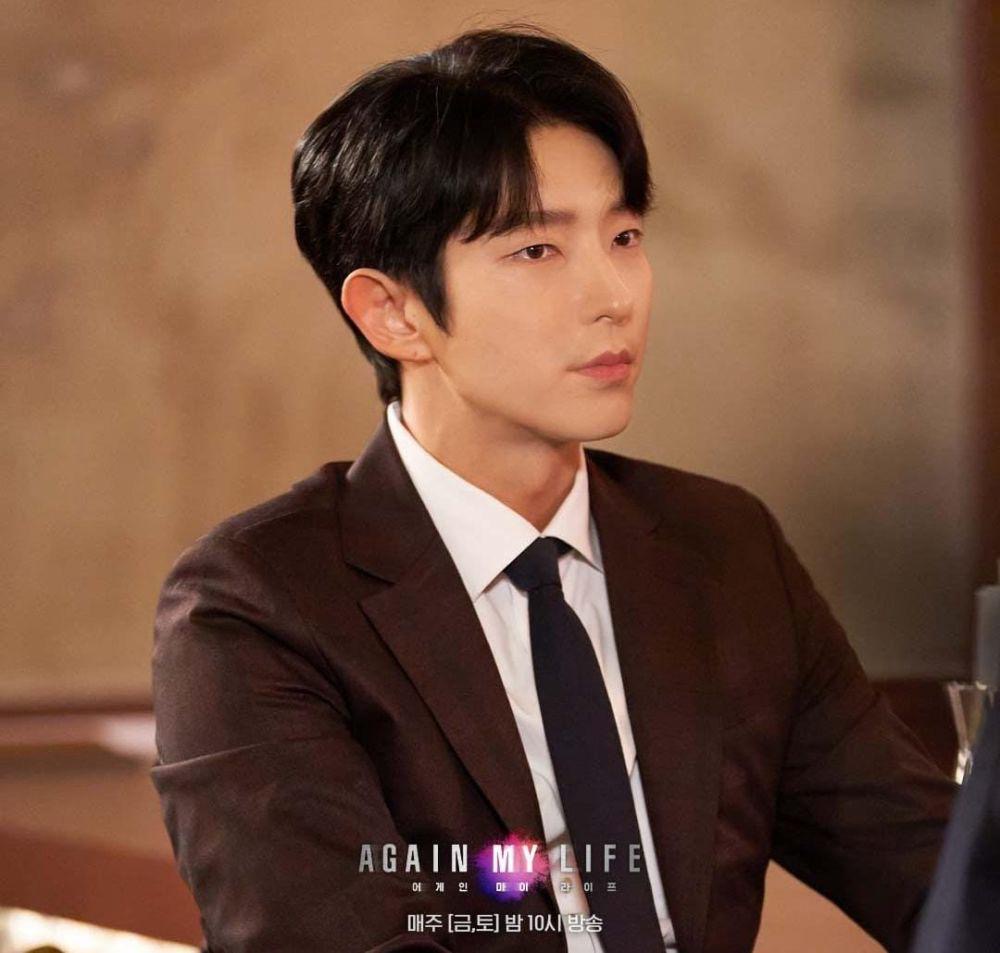 10 Watak Dalam Kdrama Ini Balas Dendam Sewaktu Menjelajah Masa 8 ae24649c 7fa4 4be8 9aae 73d4f95fbd01