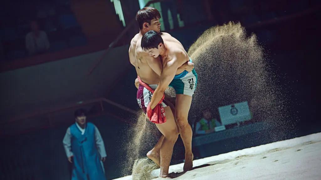 Like Flowers in Sand, Kdrama Misteri Komedi yang Semakin Menarik dan Misteri 3 b33abcd1 3600 408a 905f dd9bd3d9f6d7
