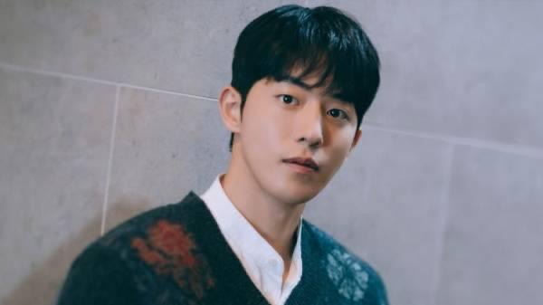 7 Pelakon Lelaki Kdrama Paling Popular Menurut MyDramaList 7 b7353806 23bb 4640 b7aa 8e5d4b272c0f