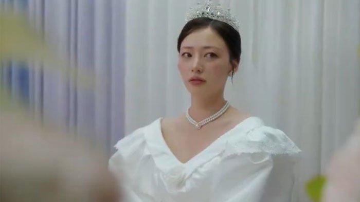 Marry My Husband Ep 11, Su Min Diejek Baju Kahwin Nampak Buruk 4 IMG 3102